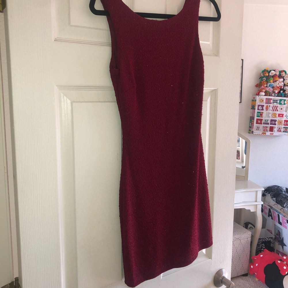 Cute mini maroon dress with a hint of sparkles